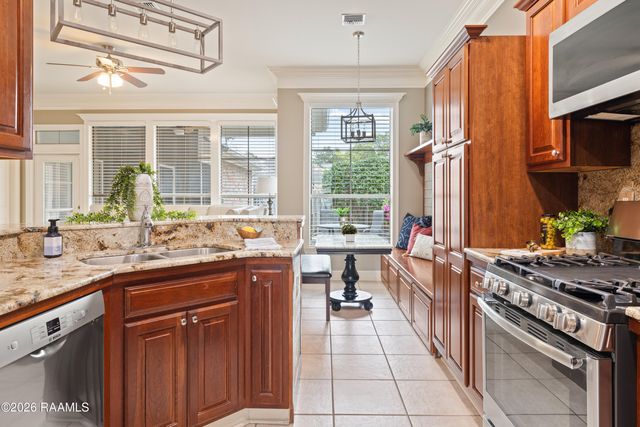 102 Lighthouse Point Circle, Youngsville, LA 70592