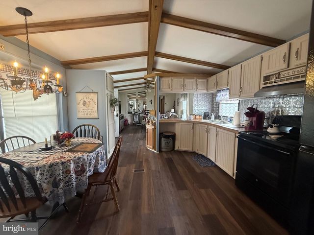 12 SKYVIEW DR, Hershey, PA 17033