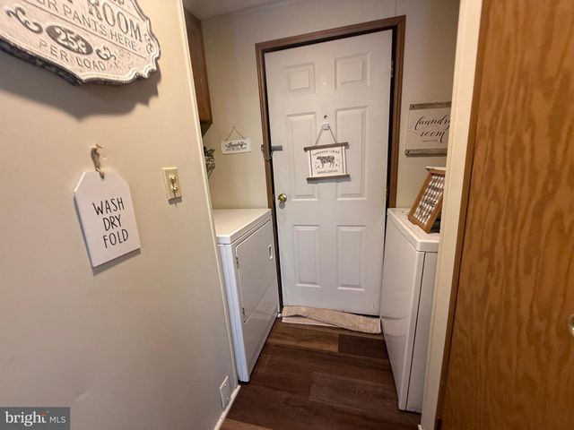 12 SKYVIEW DR, Hershey, PA 17033