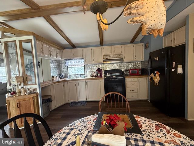 12 SKYVIEW DR, Hershey, PA 17033