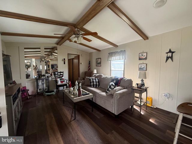 12 SKYVIEW DR, Hershey, PA 17033