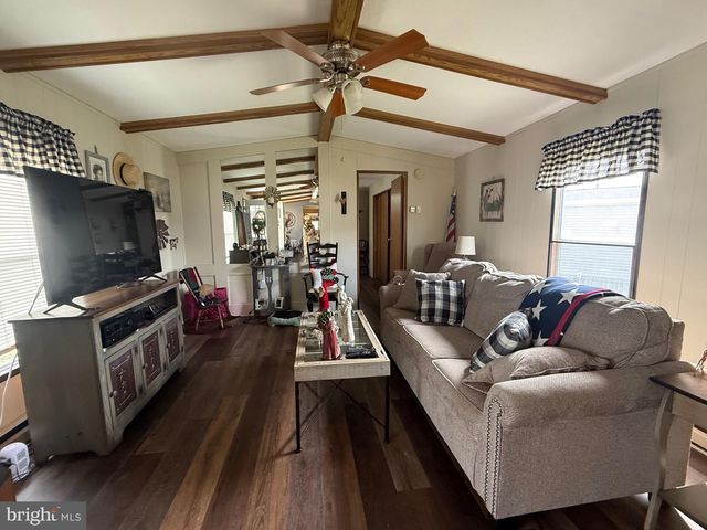 12 SKYVIEW DR, Hershey, PA 17033