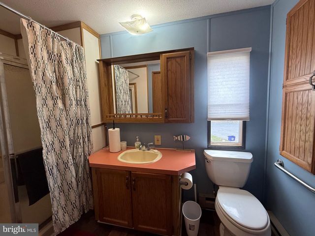 12 SKYVIEW DR, Hershey, PA 17033