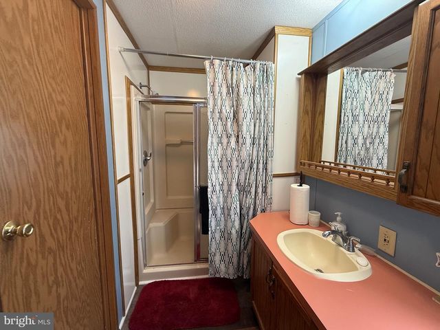 12 SKYVIEW DR, Hershey, PA 17033