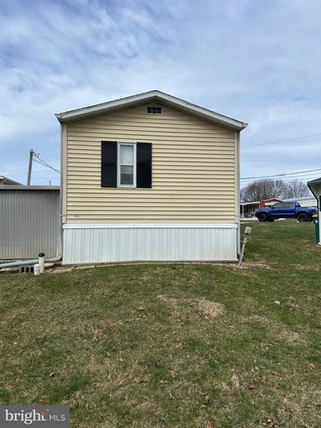 12 SKYVIEW DR, Hershey, PA 17033