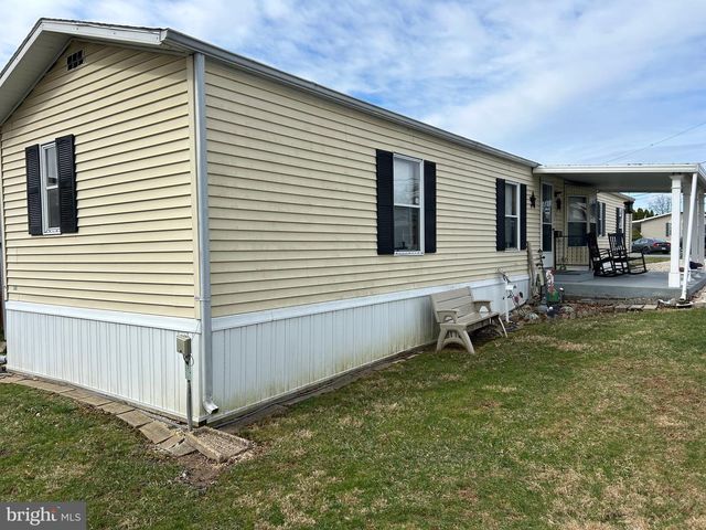 12 SKYVIEW DR, Hershey, PA 17033