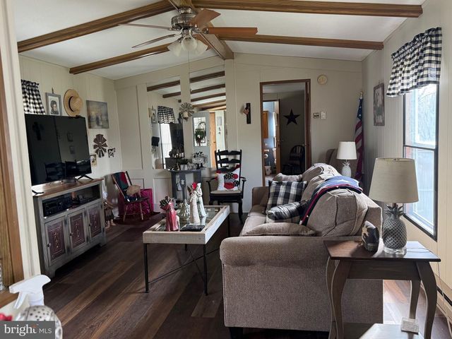 12 SKYVIEW DR, Hershey, PA 17033