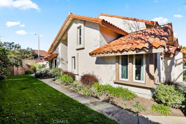 20981 Coastview Lane, Huntington Beach, CA 92648