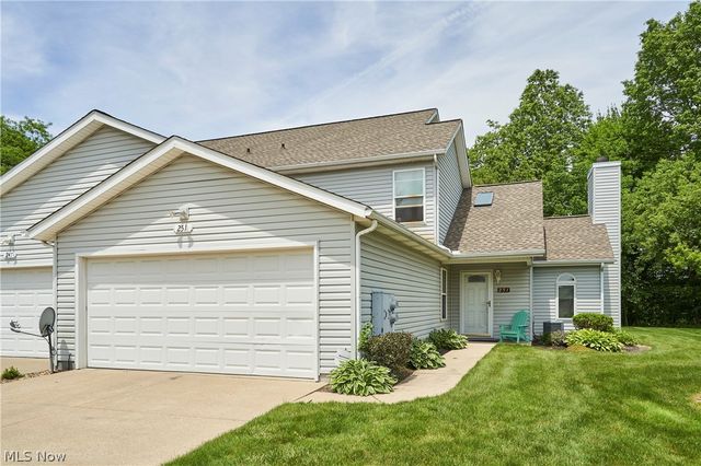 251 Westberry Circle, Tallmadge, OH 44278