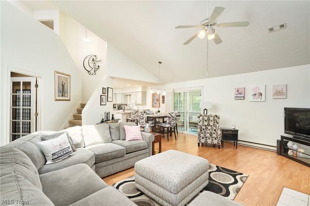 251 Westberry Circle, Tallmadge, OH 44278