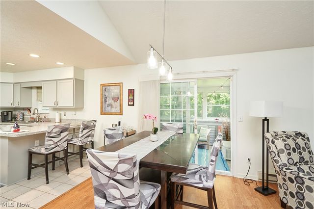 251 Westberry Circle, Tallmadge, OH 44278