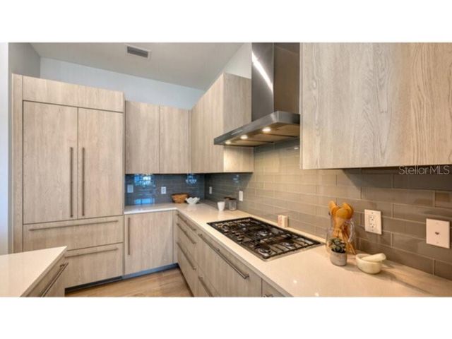 33 S PALM AVENUE 904, Sarasota, FL 34236