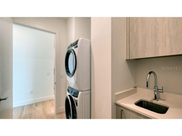 33 S PALM AVENUE 904, Sarasota, FL 34236