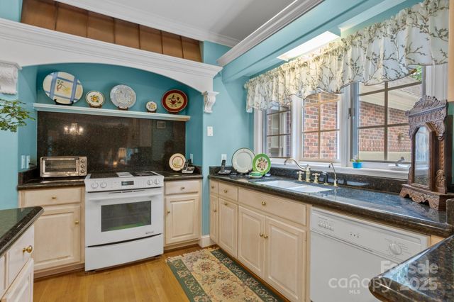 115 W Glenview Drive, Salisbury, NC 28147