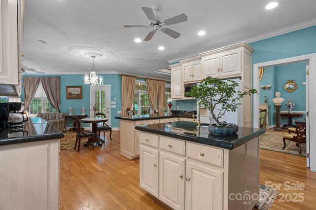 115 W Glenview Drive, Salisbury, NC 28147