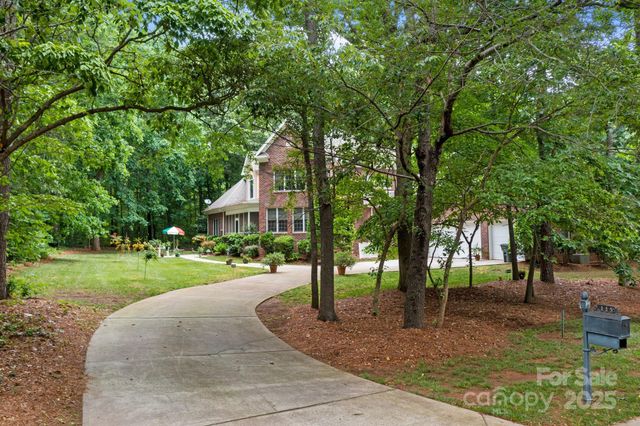 115 W Glenview Drive, Salisbury, NC 28147
