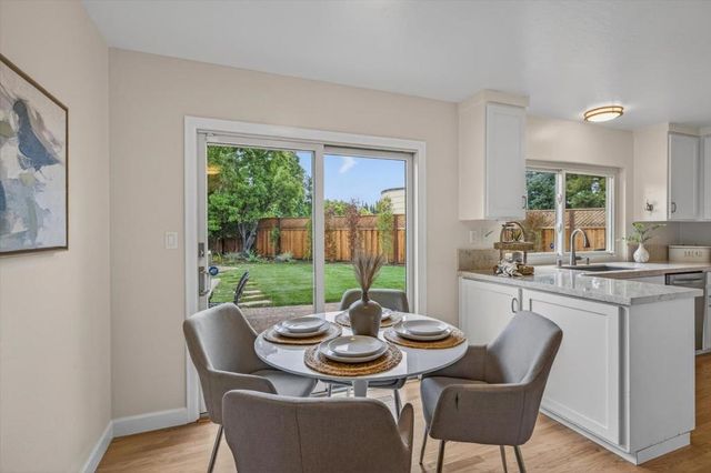 2740 Ramos Court, Mountain View, CA 94040