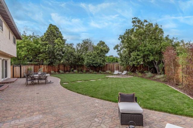 2740 Ramos Court, Mountain View, CA 94040