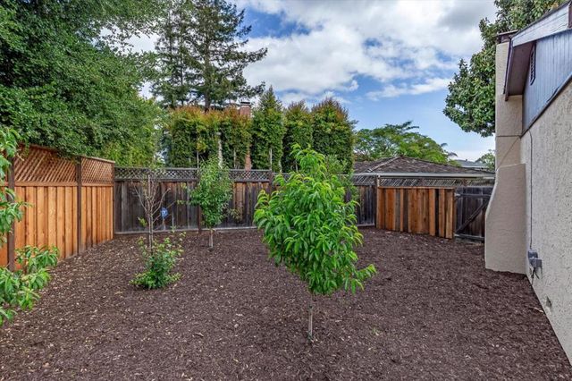 2740 Ramos Court, Mountain View, CA 94040