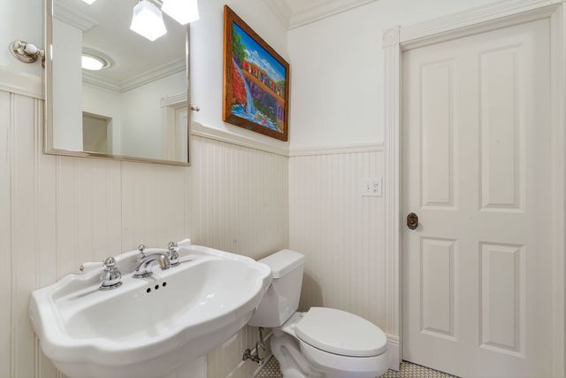 146 Franklin Street, Geneva, IL 60134