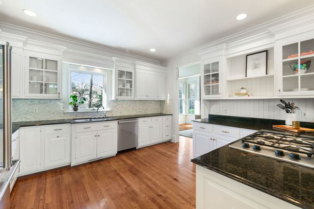 146 Franklin Street, Geneva, IL 60134