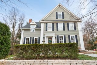 146 Franklin Street, Geneva, IL 60134