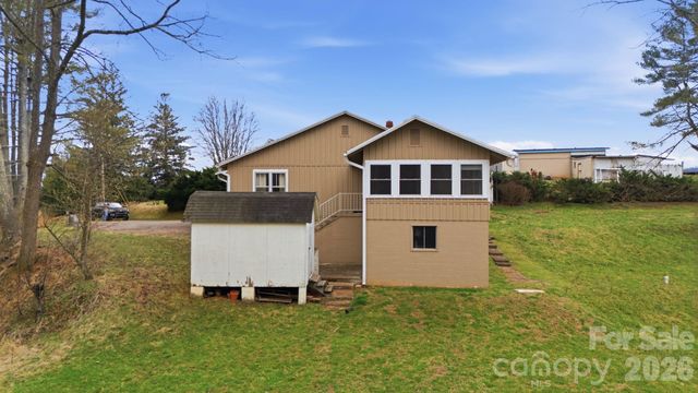 3920 Bryson City Road, Franklin, NC 28734