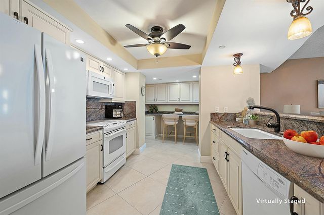 3000 N Ocean Drive 19e, Singer Island, FL 33404