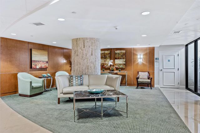 3000 N Ocean Drive 19e, Singer Island, FL 33404