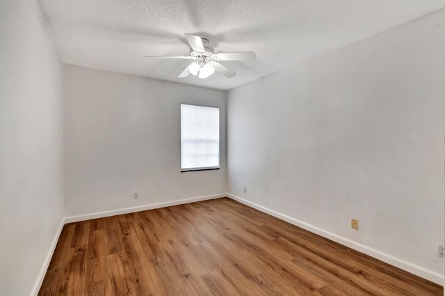 8895 Sonoma Lake Boulevard, Boca Raton, FL 33434