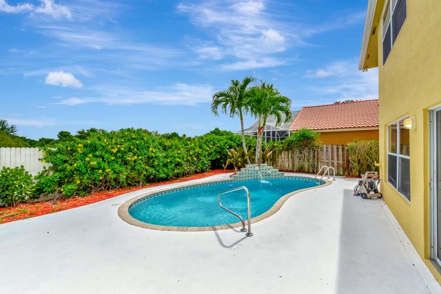 8895 Sonoma Lake Boulevard, Boca Raton, FL 33434