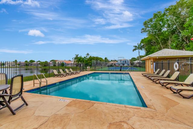 8895 Sonoma Lake Boulevard, Boca Raton, FL 33434