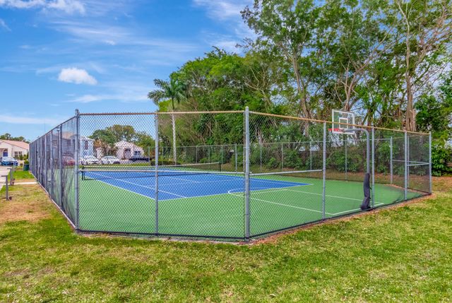 8895 Sonoma Lake Boulevard, Boca Raton, FL 33434