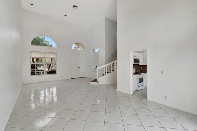 8895 Sonoma Lake Boulevard, Boca Raton, FL 33434