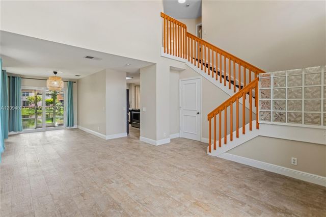 7504 Viscaya Circle, Margate, FL 33063