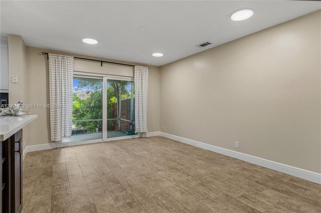 7504 Viscaya Circle, Margate, FL 33063