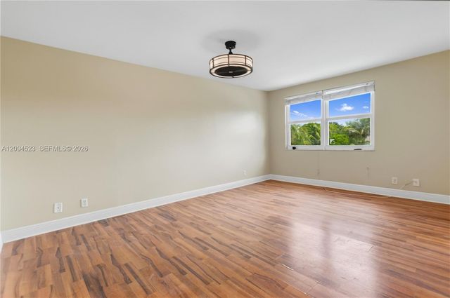 7504 Viscaya Circle, Margate, FL 33063