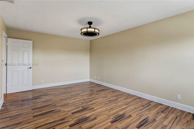 7504 Viscaya Circle, Margate, FL 33063