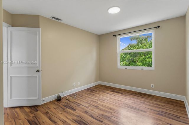 7504 Viscaya Circle, Margate, FL 33063