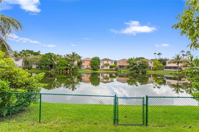 7504 Viscaya Circle, Margate, FL 33063