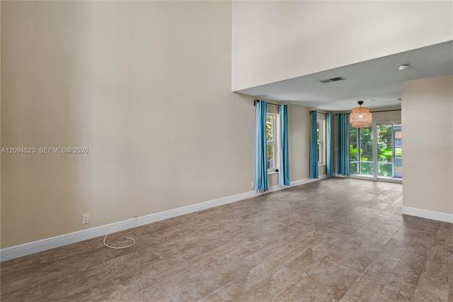 7504 Viscaya Circle, Margate, FL 33063