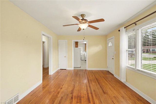 724 Lake Drive, Kernersville, NC 27284