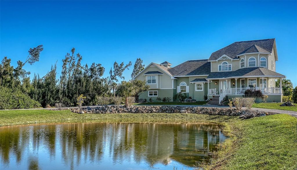 Image 1 of property listing at 925 BAYSHORE DRIVE, Terra Ceia, FL 34250