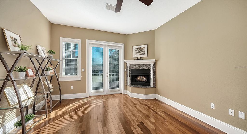 Image 17 of property listing at 925 BAYSHORE DRIVE, Terra Ceia, FL 34250