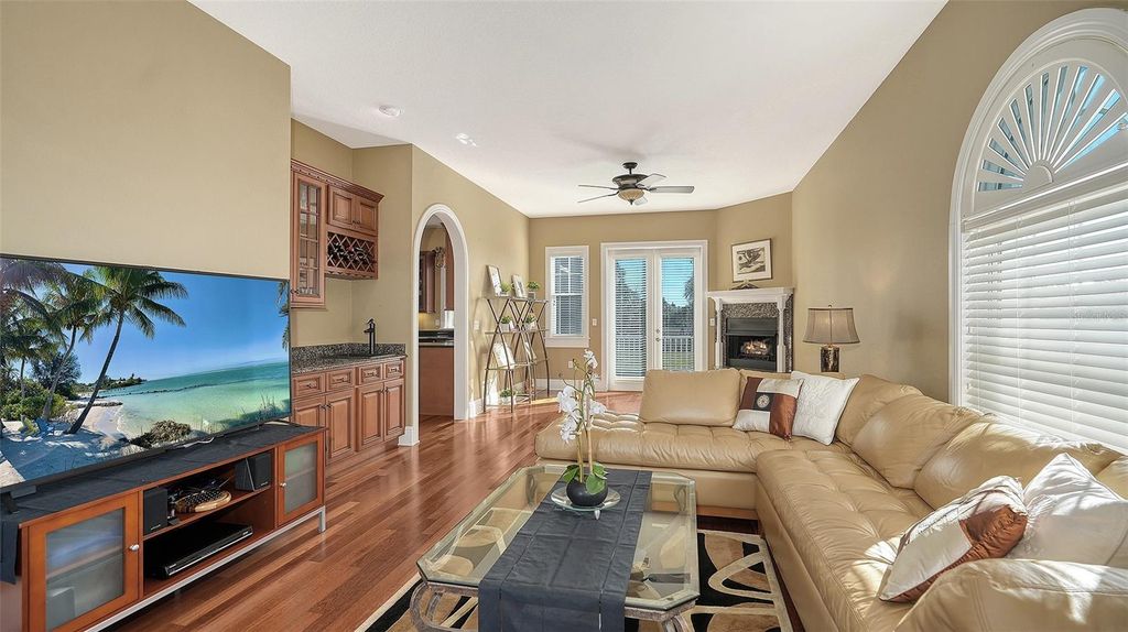 Image 23 of property listing at 925 BAYSHORE DRIVE, Terra Ceia, FL 34250