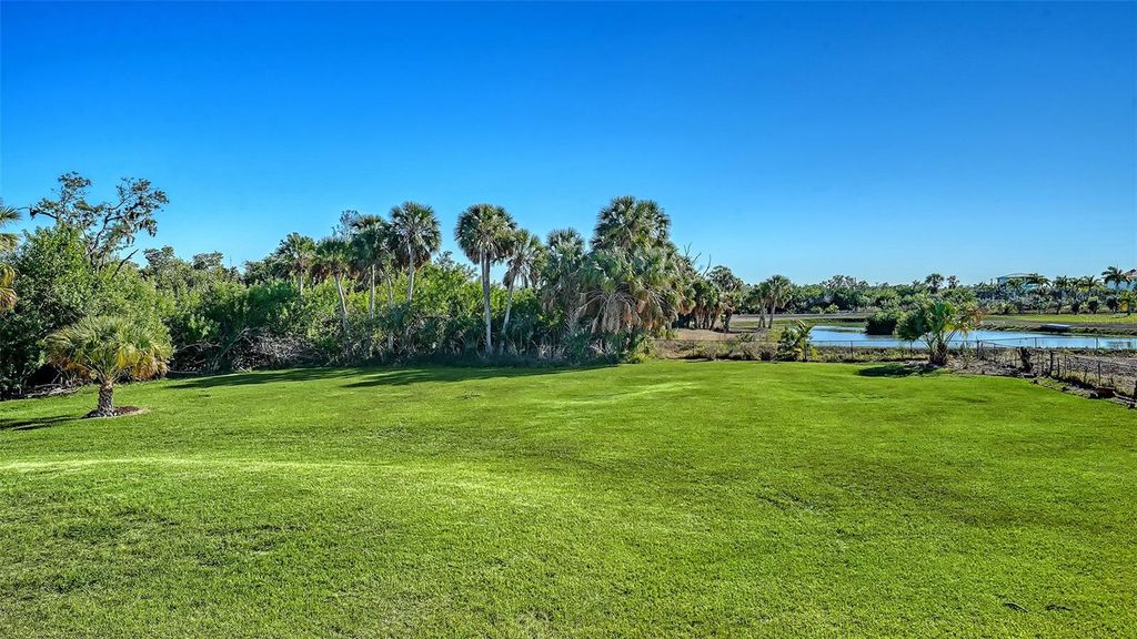 Image 52 of property listing at 925 BAYSHORE DRIVE, Terra Ceia, FL 34250