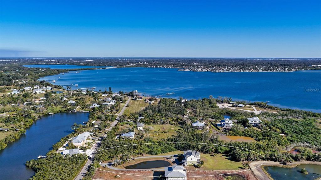 Image 55 of property listing at 925 BAYSHORE DRIVE, Terra Ceia, FL 34250