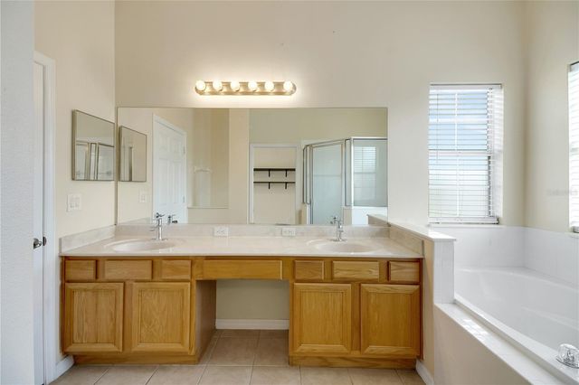 3715 MULBERRY GROVE LOOP, Leesburg, FL 34748