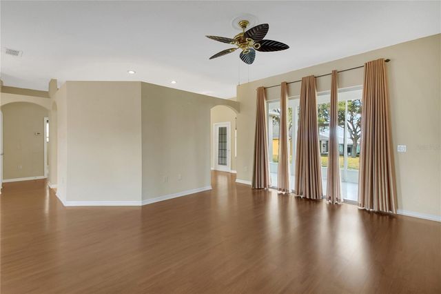 3715 MULBERRY GROVE LOOP, Leesburg, FL 34748