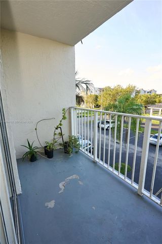 8240 SW 210th St 207, Cutler Bay, FL 33189